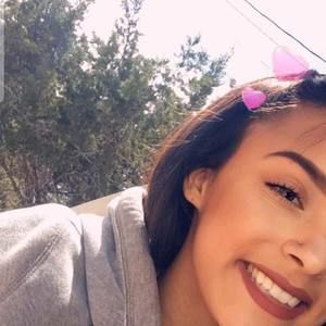 Meet your Posher, Acayla